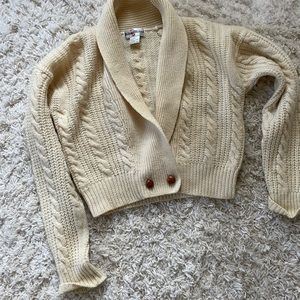 Irish knit cardigan sweater. 100% wool. Size small. Leather buttons excellent.
